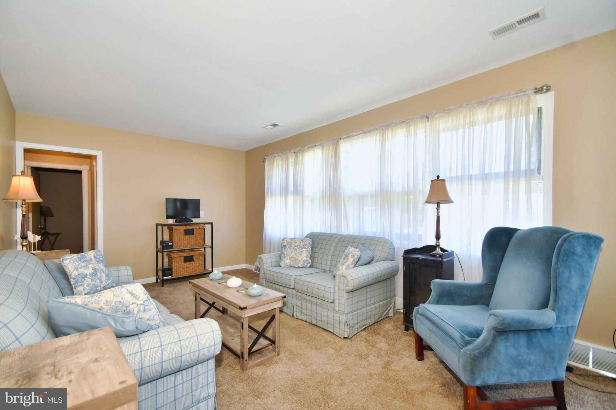 1 Leedom Road Elkton, MD 21921 - Photo 7 of 28 Ton of Natural Light