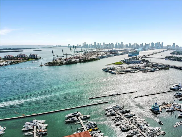 $899,000 | 100 Meridian Avenue, Unit 216, Miami Beach, FL 33139