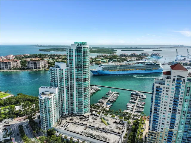 $899,000 | 100 Meridian Avenue, Unit 216, Miami Beach, FL 33139