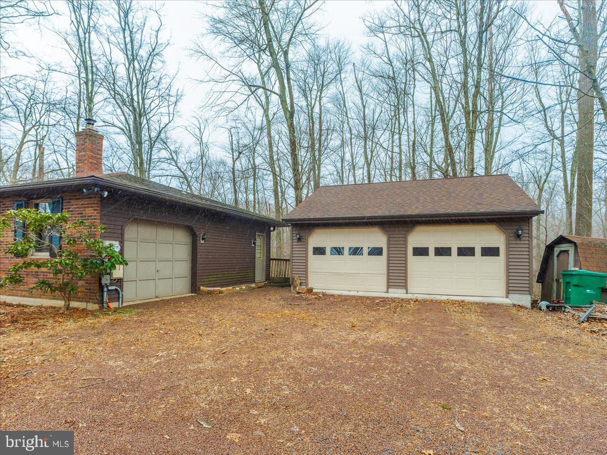 5100 Clymer Road Quakertown, PA 18951 - Photo 3 of 33 Large driveway