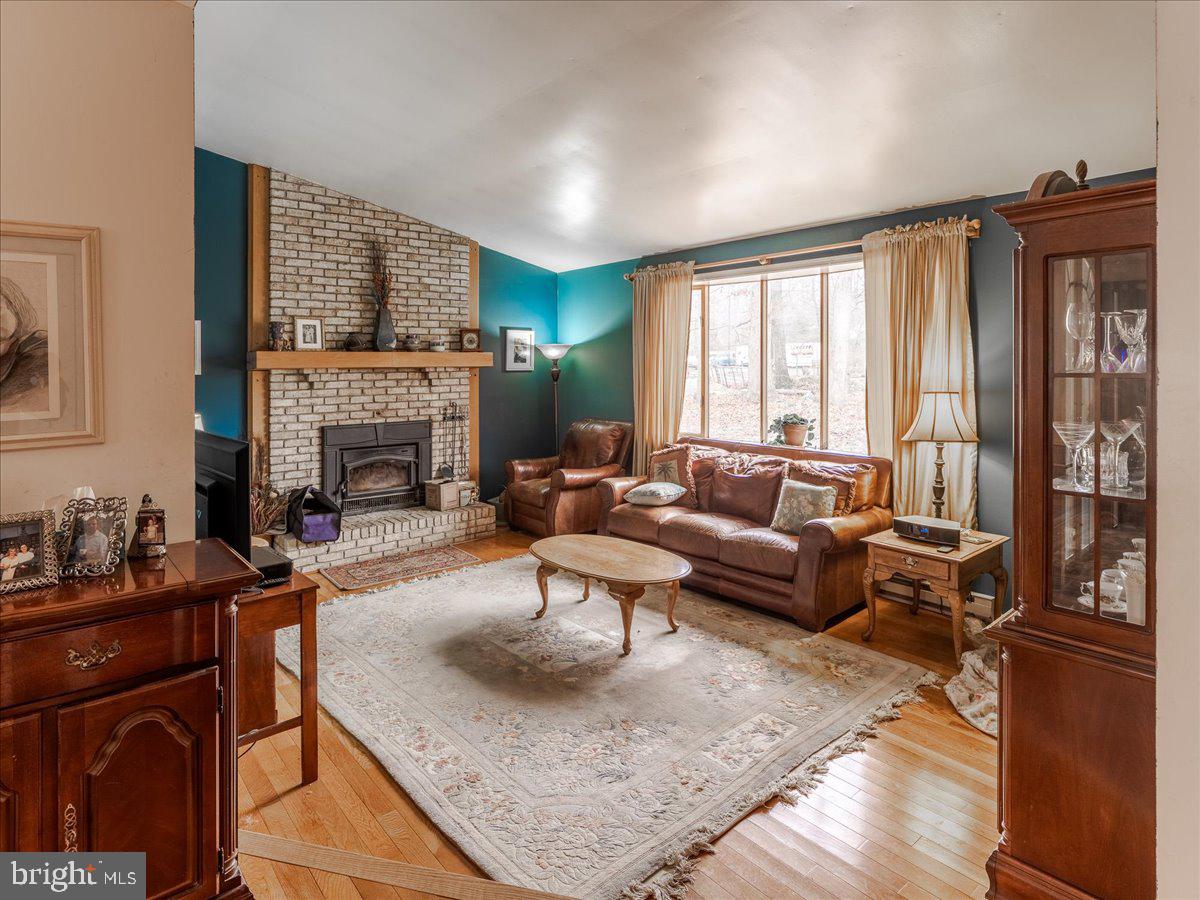 5100 Clymer Road Quakertown, PA 18951 - Photo 6 of 33 Hardwood floors