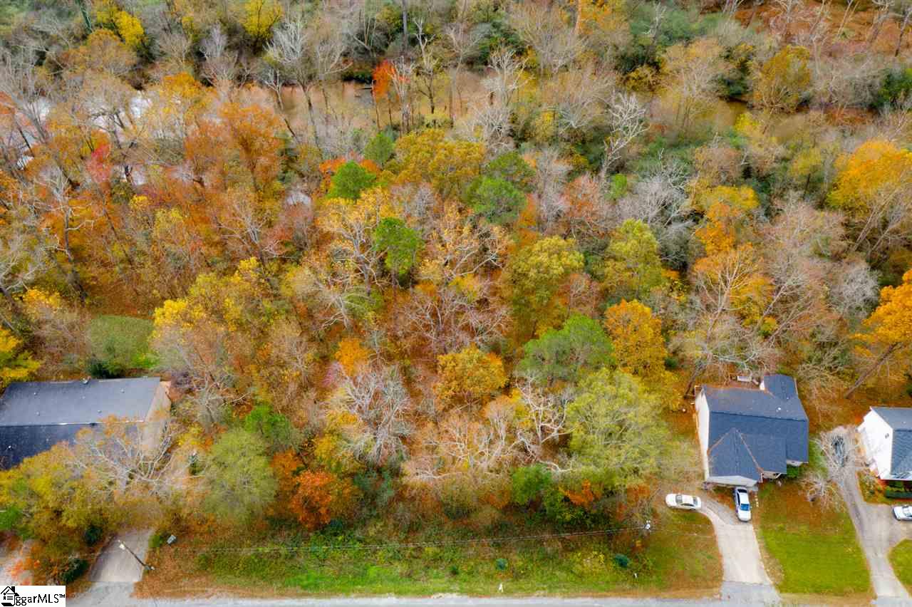 Riverside Drive Duncan, SC 29334 - Photo 2 of 16 Gallery Image 2