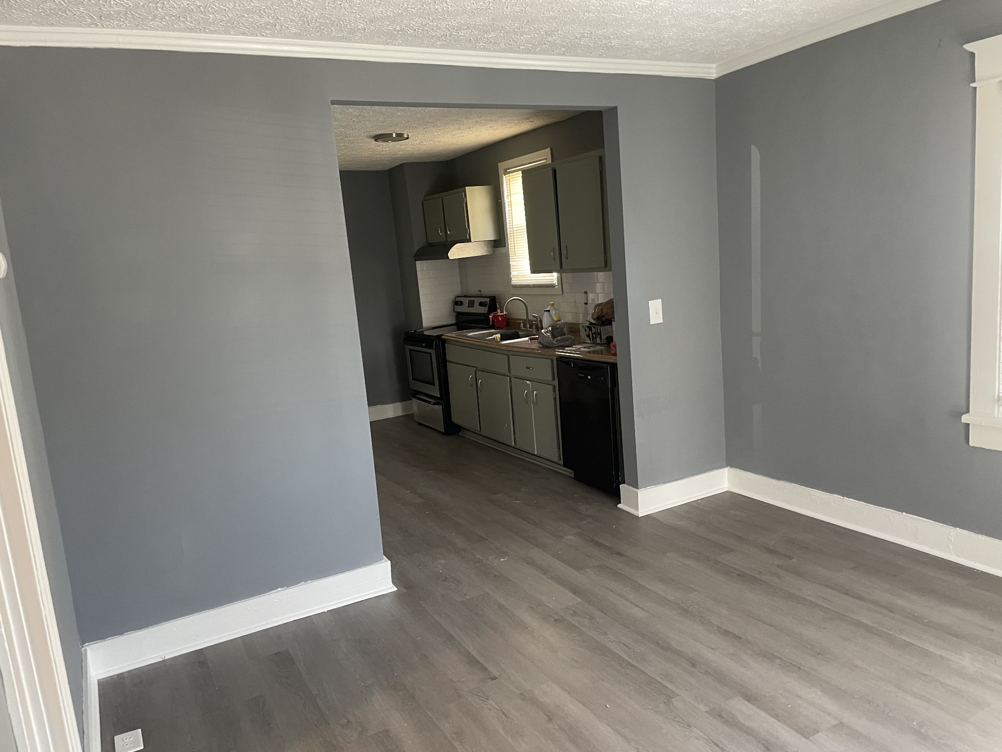 914 Locklayer Street Nashville, TN 37208 - Photo 3 of 7 a view of a kitchen from the hallway