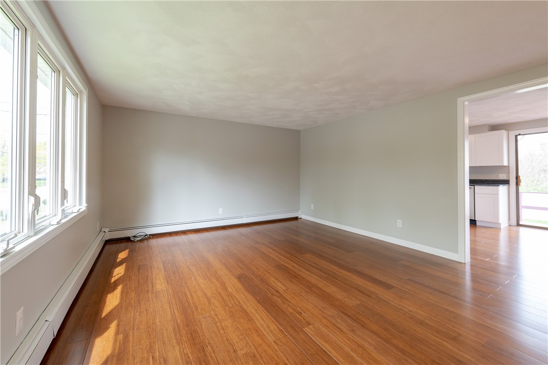 237 Draper Avenue Warwick, RI 02889 - Photo 14 of 33 Gallery Image 14