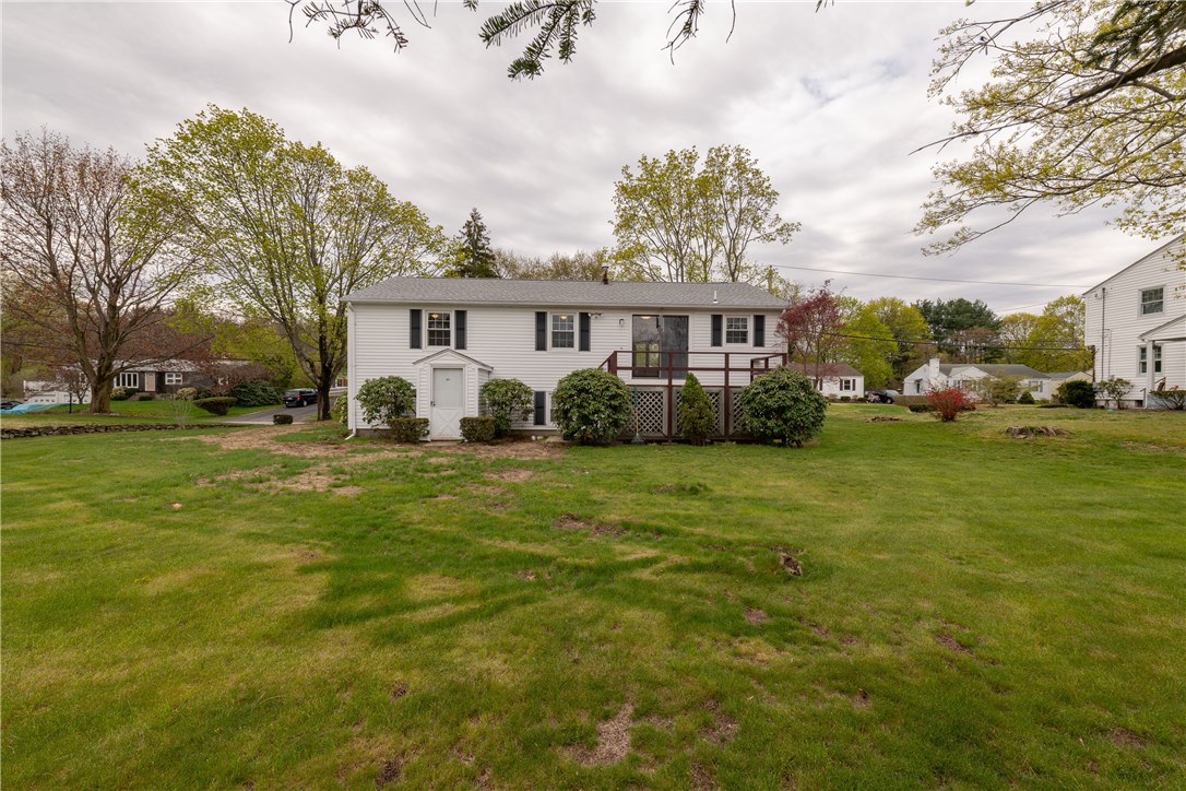 237 Draper Avenue Warwick, RI 02889 - Photo 29 of 33 Gallery Image 29