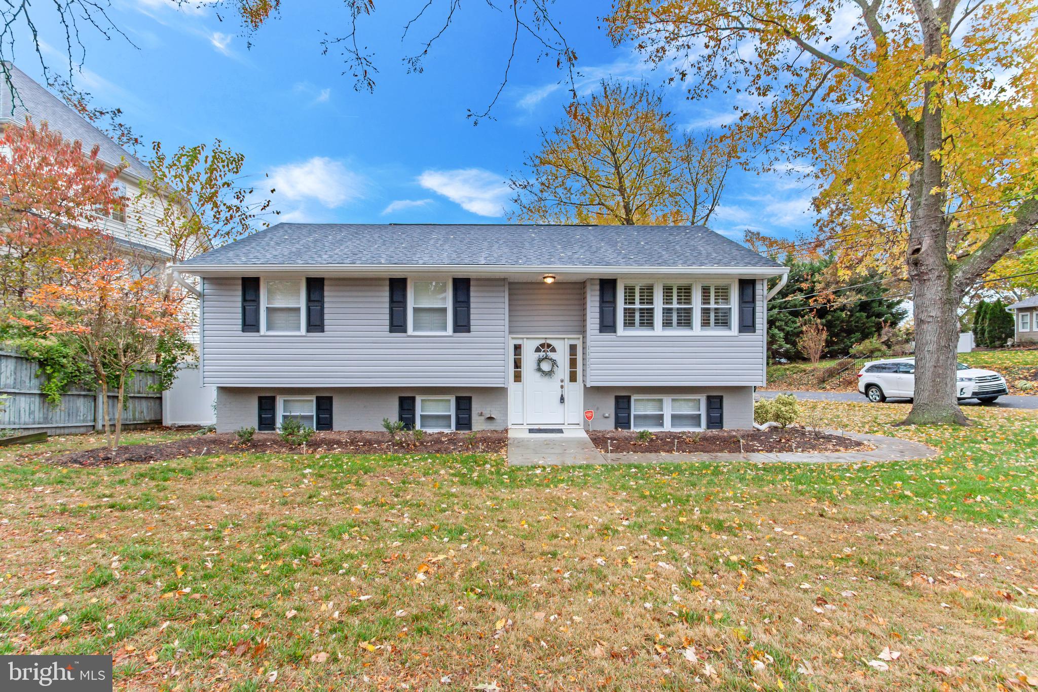 1175 Bayview Vista Annapolis, MD 21409 - Photo 2 of 59 Better than New!