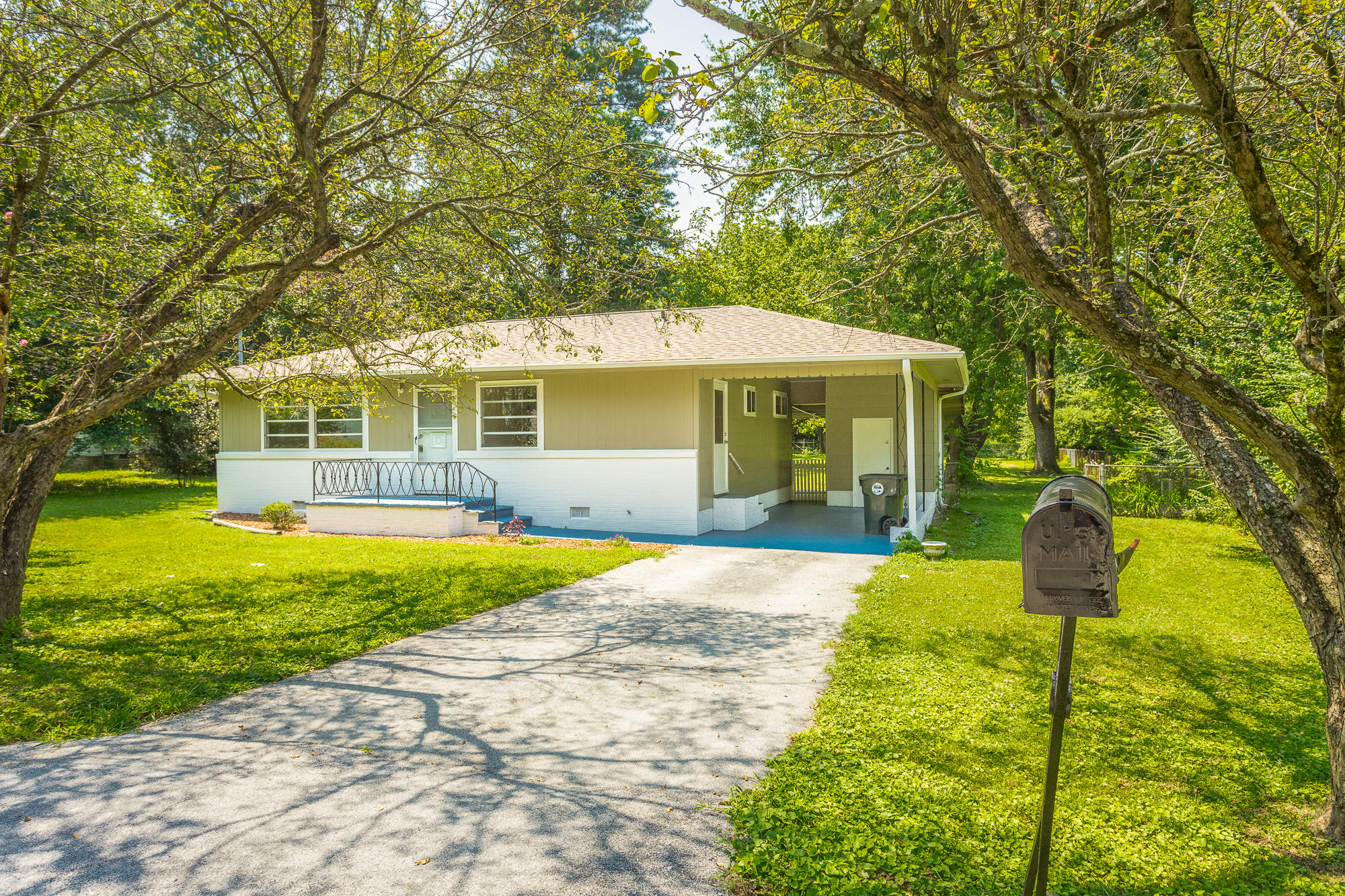 208 Friar Road Chattanooga, TN 37421 - Photo 3 of 30 208 Friar Rd. HD-34