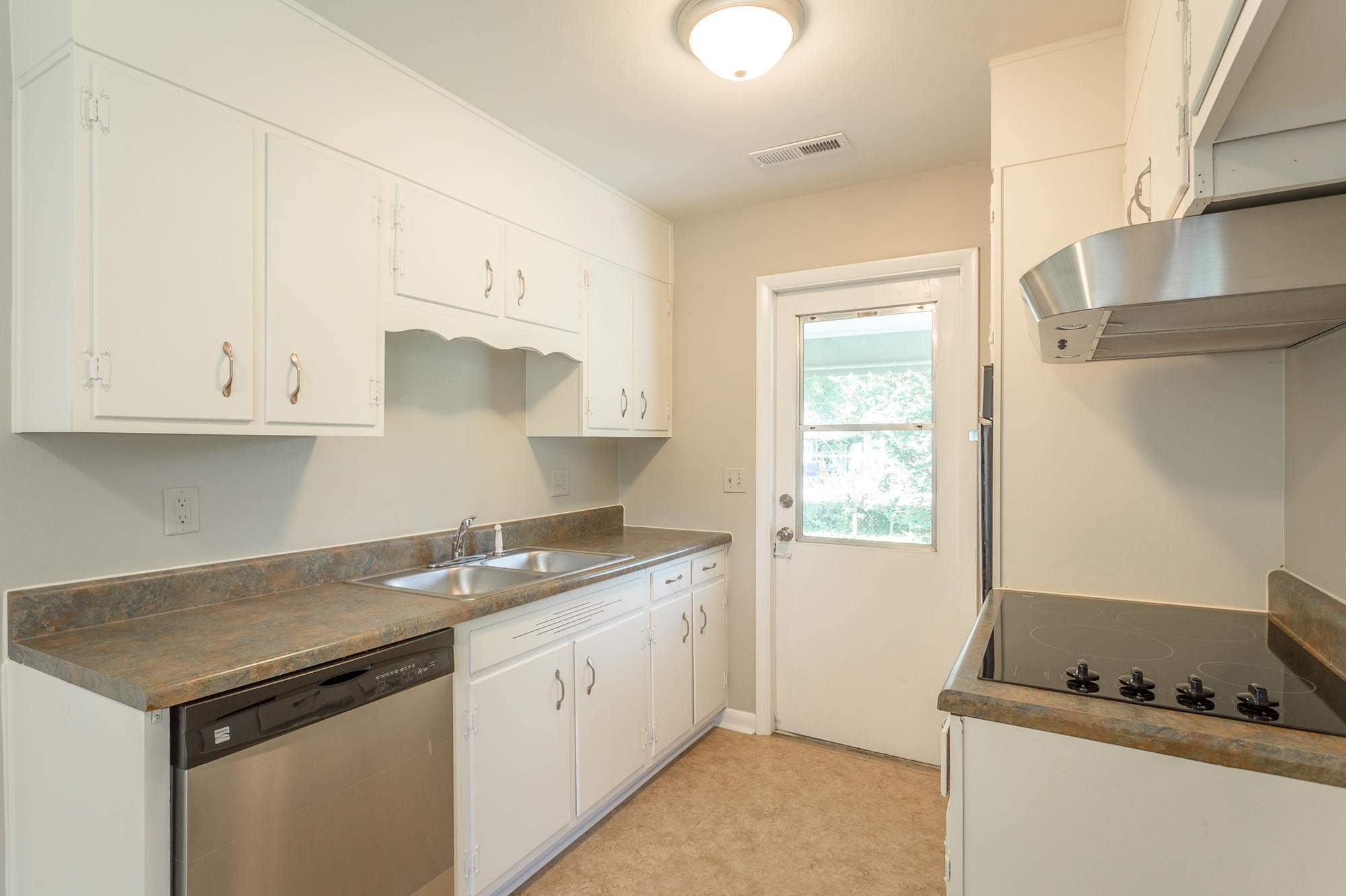 208 Friar Road Chattanooga, TN 37421 - Photo 10 of 30 208 Friar Rd. HD-30
