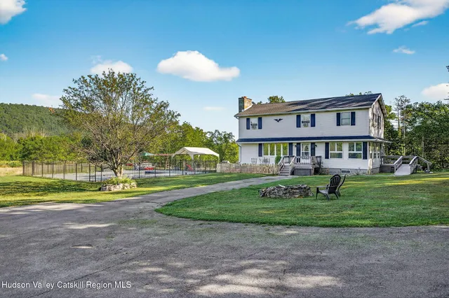 $619,000 | 109 Paul Horn Road, Catskill, NY 12414