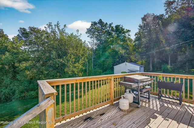 $619,000 | 109 Paul Horn Road, Catskill, NY 12414