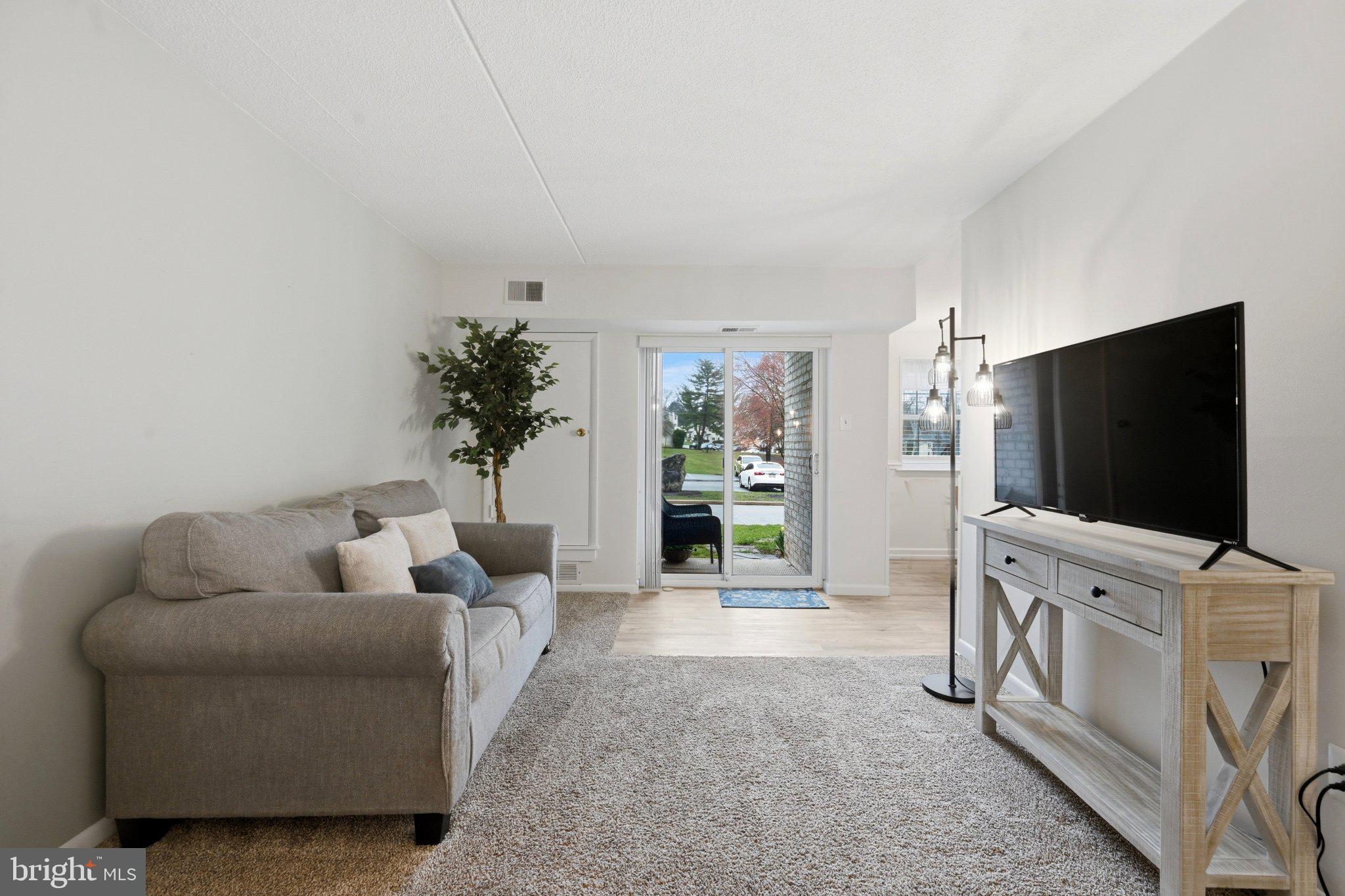 2905 Eagle Road West Chester, PA 19382 - Photo 5 of 19 Bright and inviting living space.