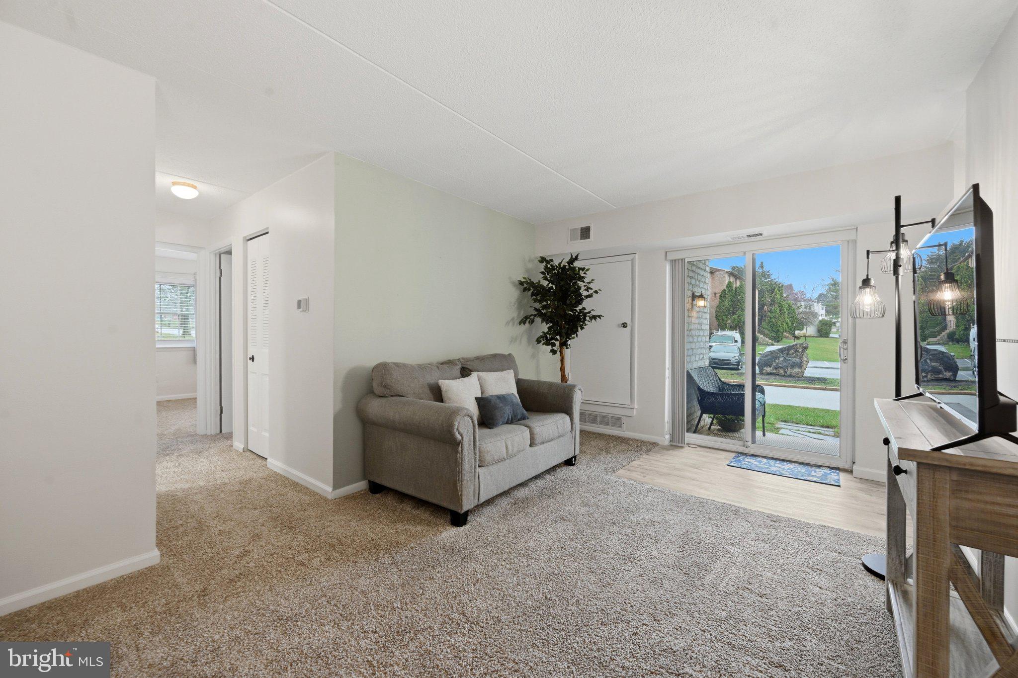2905 Eagle Road West Chester, PA 19382 - Photo 6 of 19 Bright and inviting living space.
