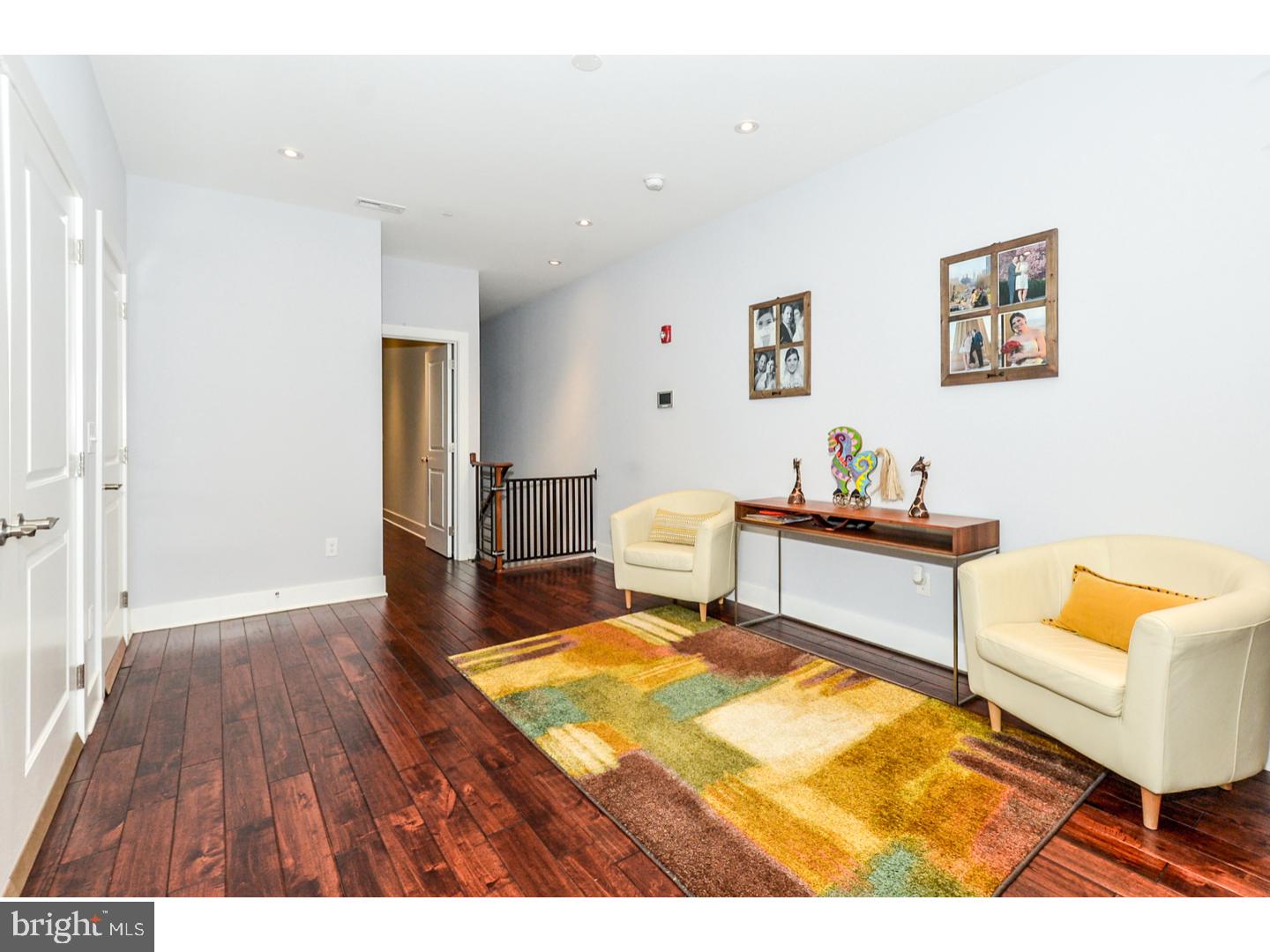 512 South Front Street, Unit 2 Philadelphia, PA 19147 - Photo 8 of 25