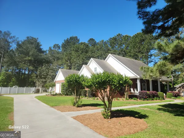 $597,500 | 11 Edgewater Drive, Unit 2, Tifton, GA 31793
