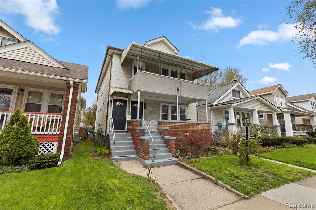 1347 Wayburn Street Grosse Pointe, MI 48230 - Photo 1 of 32