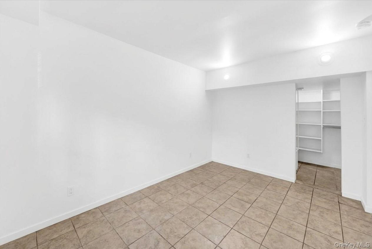 1456 Boston Post Road, Unit K2 Larchmont, NY 10538 - Photo 24 of 27 a view of an empty room