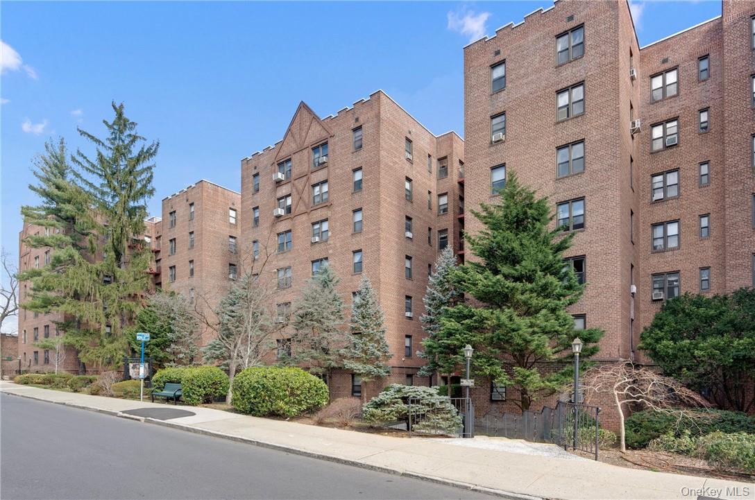 142 Garth Road, Unit 4Q Scarsdale, NY 10583 - Photo 14 of 14