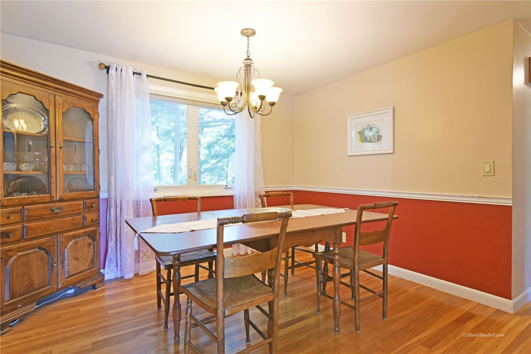 102 Evergreen Road North Kingstown, RI 02852 - Photo 12 of 31 Gallery Image 12
