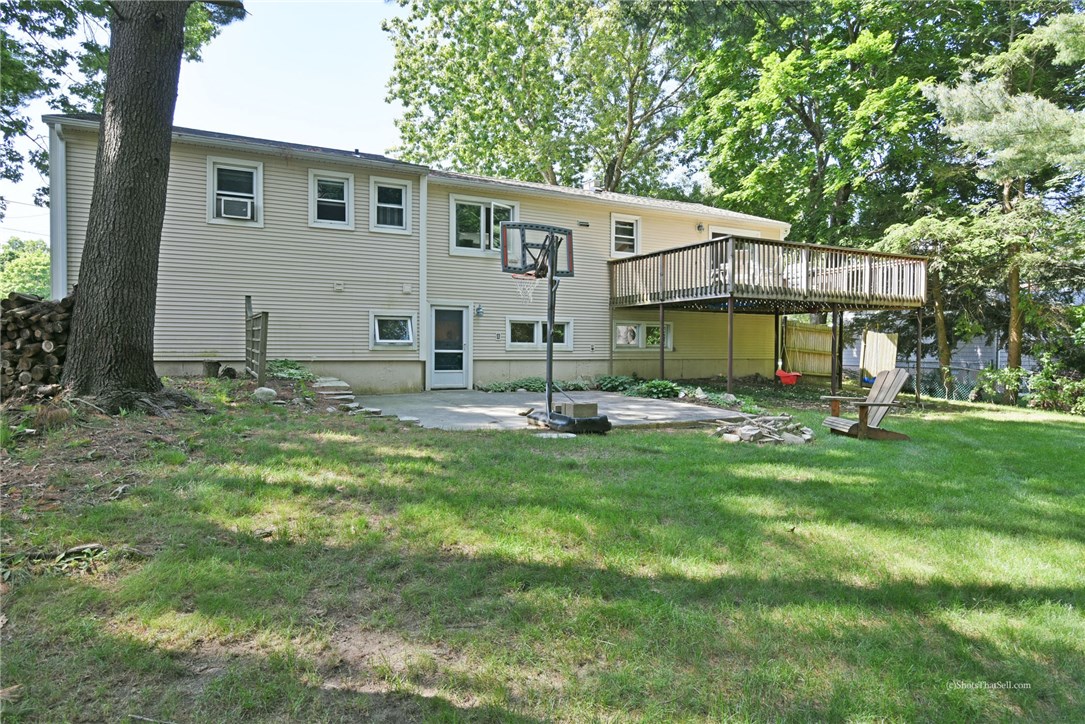 102 Evergreen Road North Kingstown, RI 02852 - Photo 7 of 31 Gallery Image 7