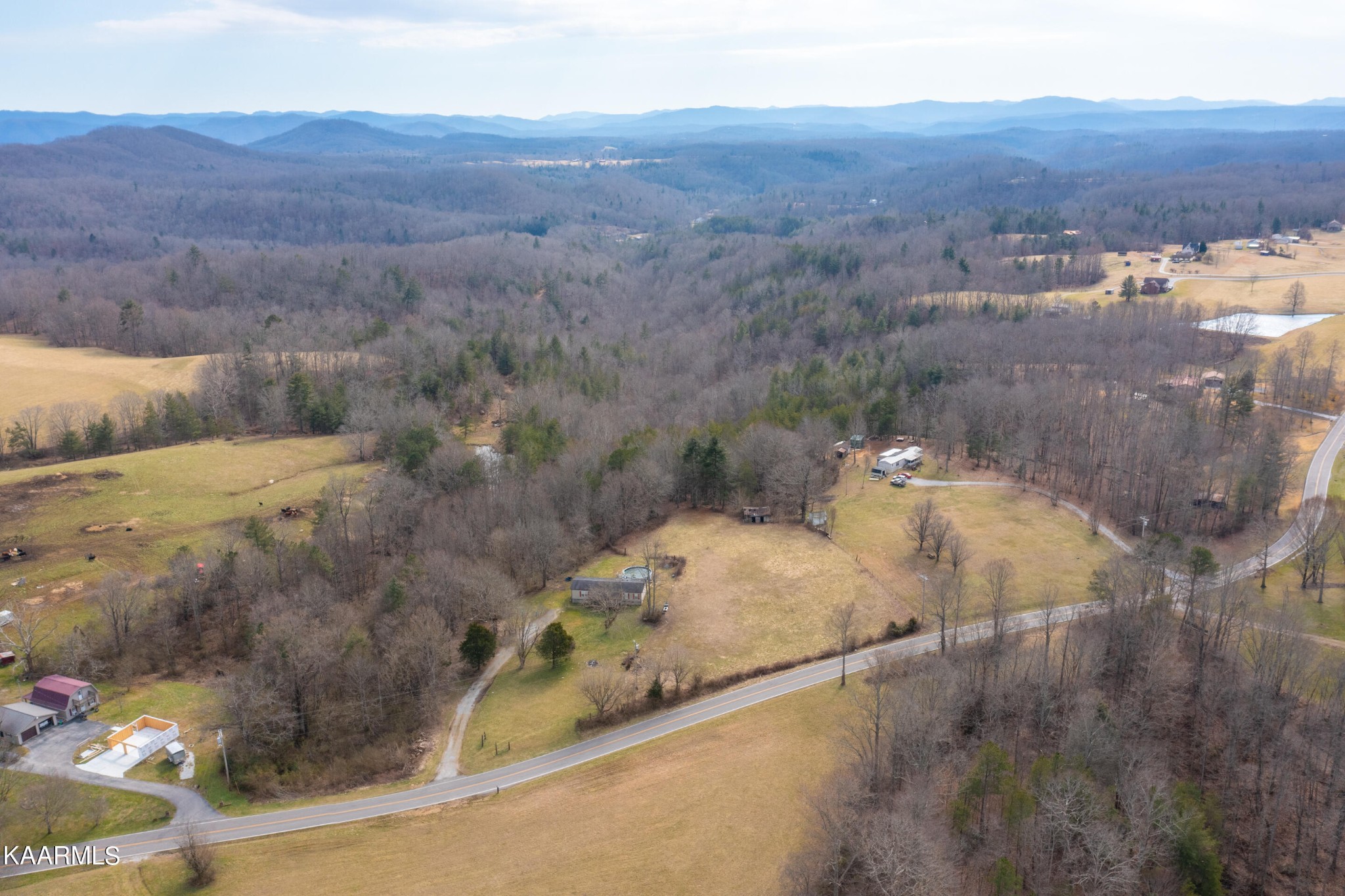 3277 Phillips Flats Road Oneida, TN 37841 - Photo 19 of 20 Gallery Image 19