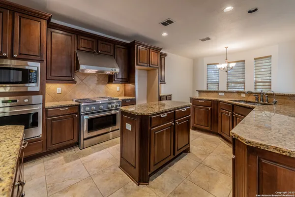$5,900 | 7426 Hovingham, San Antonio, TX 78257
