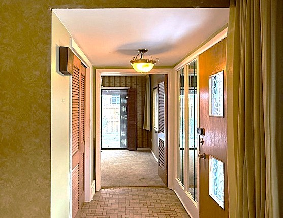 7338 North Winchester Avenue Chicago, IL 60626 - Photo 2 of 9