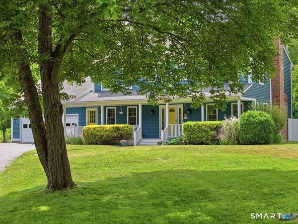 $749,000 | 7 Goundry Drive, Waterford, CT 06385