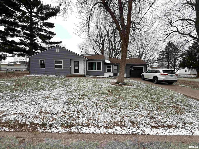 $179,900 | 3230 North College Avenue, Quincy, IL 62301