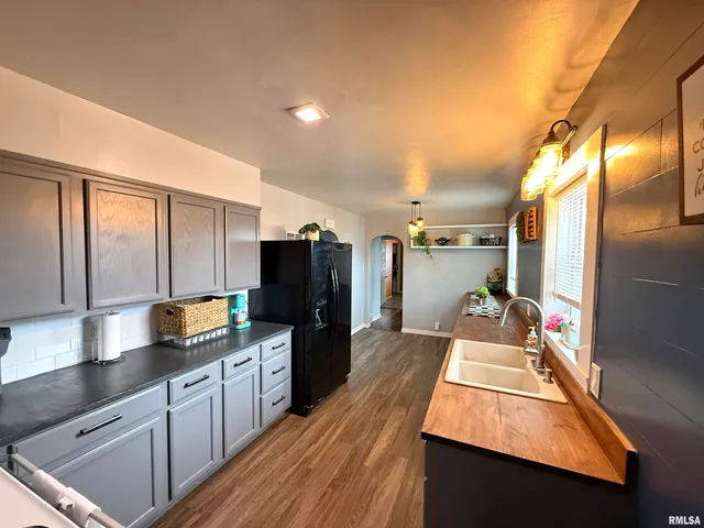 $179,900 | 3230 North College Avenue, Quincy, IL 62301