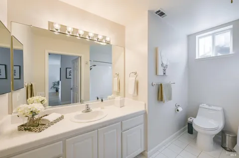$699,000 | 260 Channing Way, Unit 2, San Rafael, CA 94903