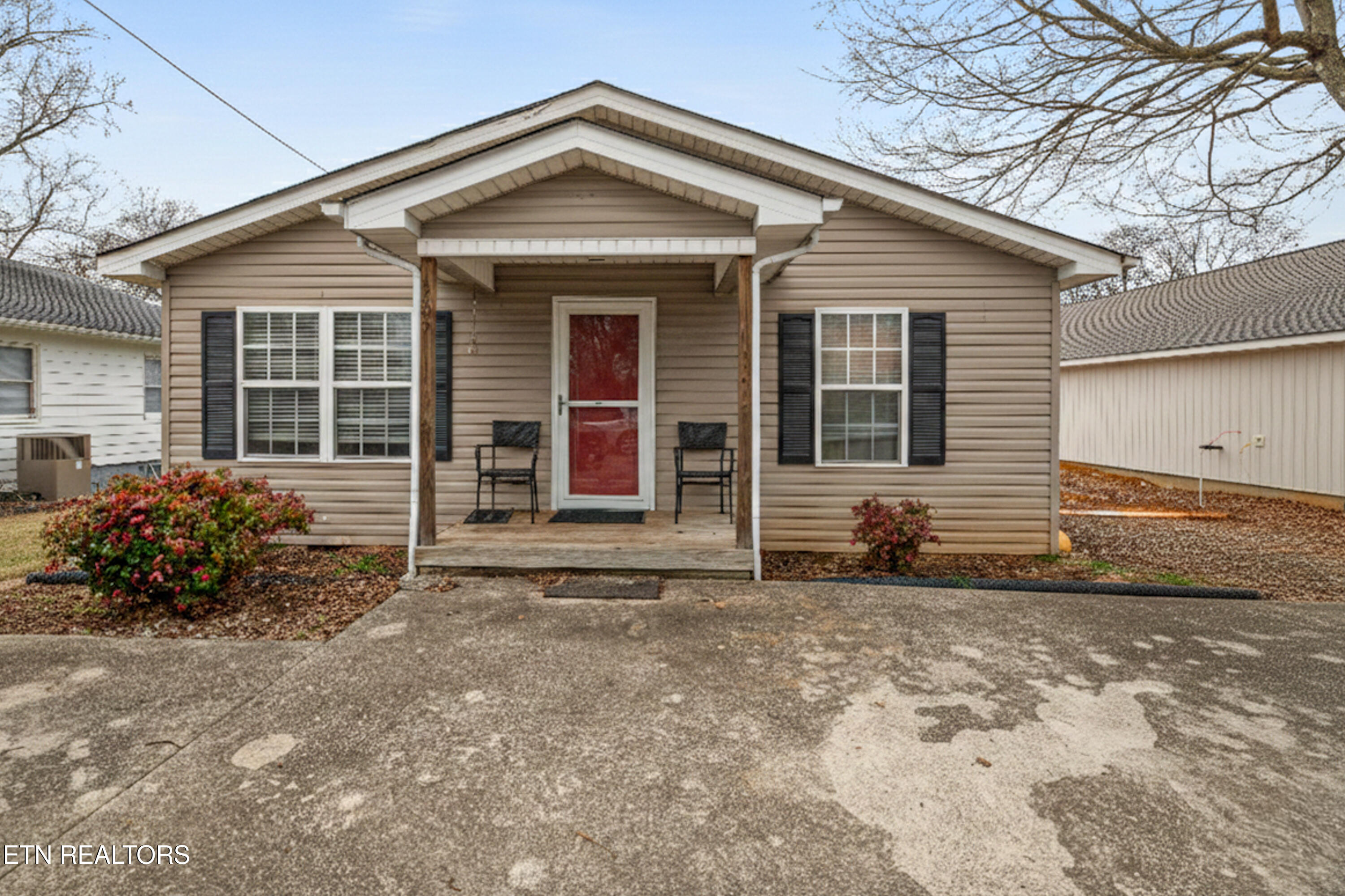 705 South Everett High Road Maryville, TN 37804 - Photo 1 of 18 705 S Everett High Rd-1