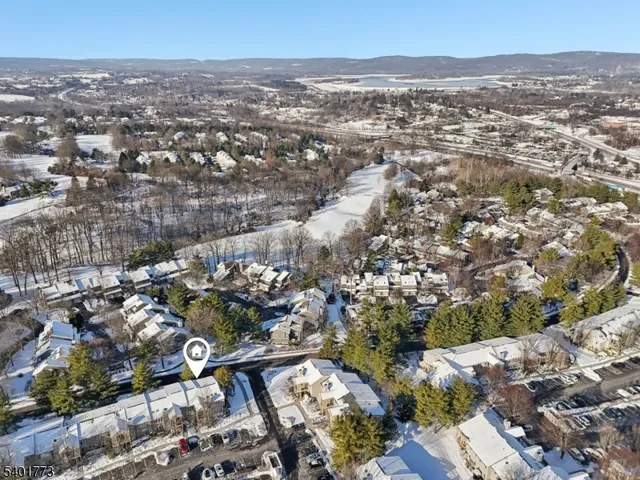 $375,000 | 12 Troon Terrace, Annandale, NJ 08801