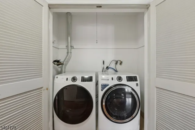 $375,000 | 12 Troon Terrace, Annandale, NJ 08801