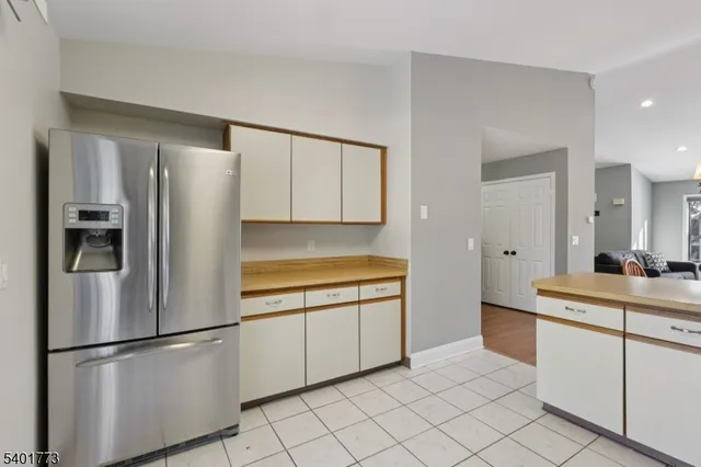 $375,000 | 12 Troon Terrace, Annandale, NJ 08801