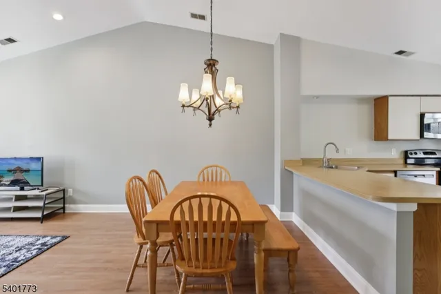 $375,000 | 12 Troon Terrace, Annandale, NJ 08801