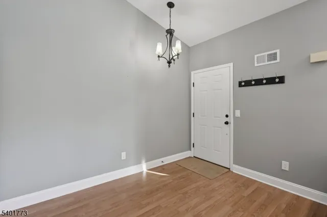 $375,000 | 12 Troon Terrace, Annandale, NJ 08801