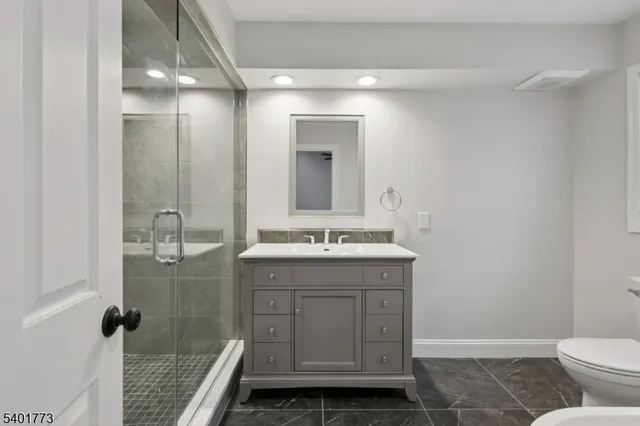 $375,000 | 12 Troon Terrace, Annandale, NJ 08801