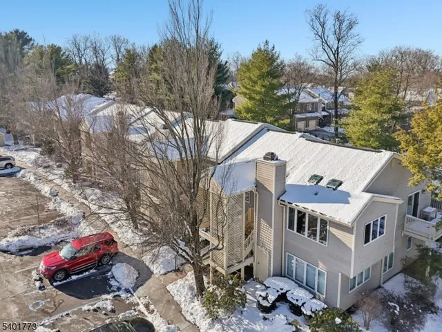 $375,000 | 12 Troon Terrace, Annandale, NJ 08801