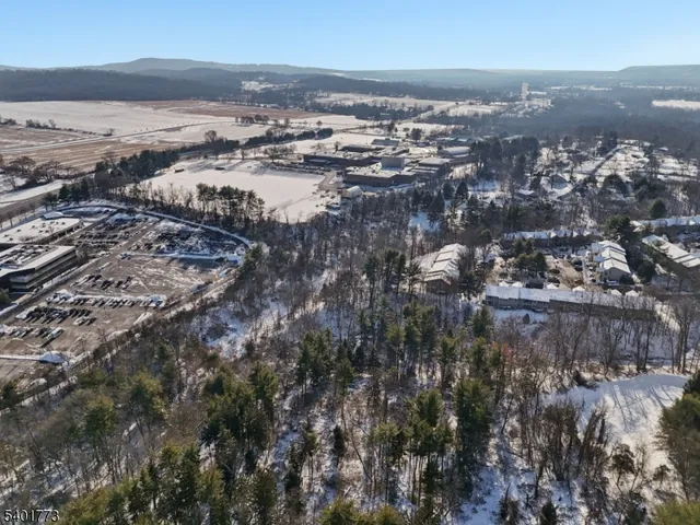 $375,000 | 12 Troon Terrace, Annandale, NJ 08801