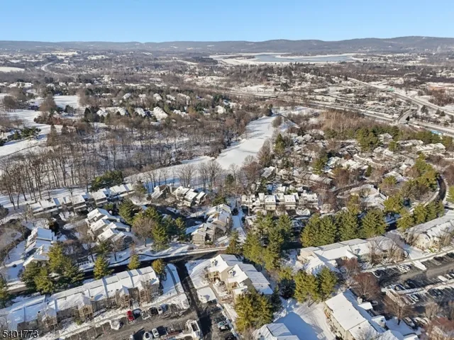 $375,000 | 12 Troon Terrace, Annandale, NJ 08801