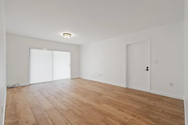 $1,799 | 7831 Southwest 56th Street, Unit 112B, Miami, FL 33155
