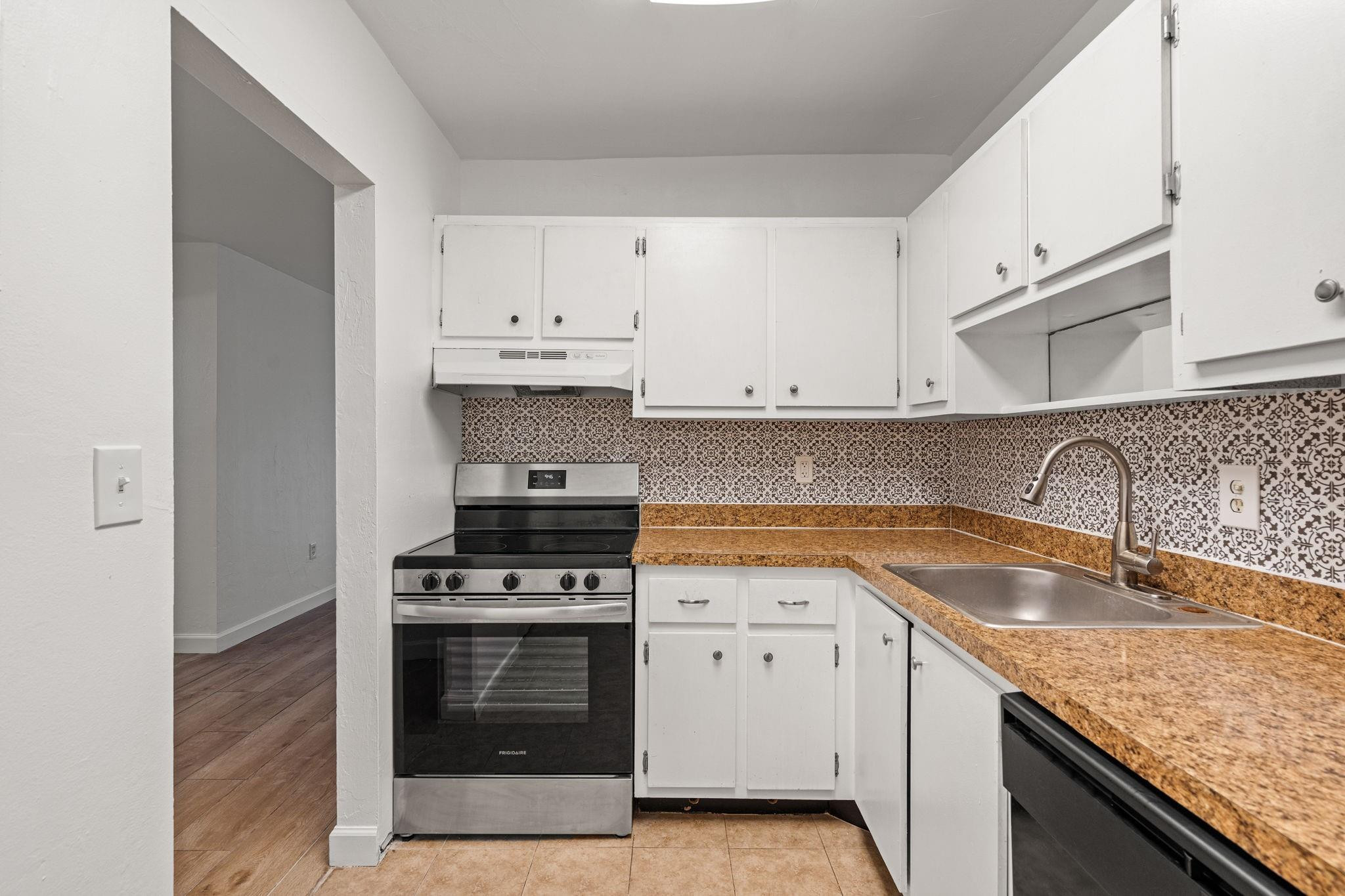 7831 Southwest 56th Street, Unit 112B Miami, FL 33155 - Photo 11 of 28 Photo 11
