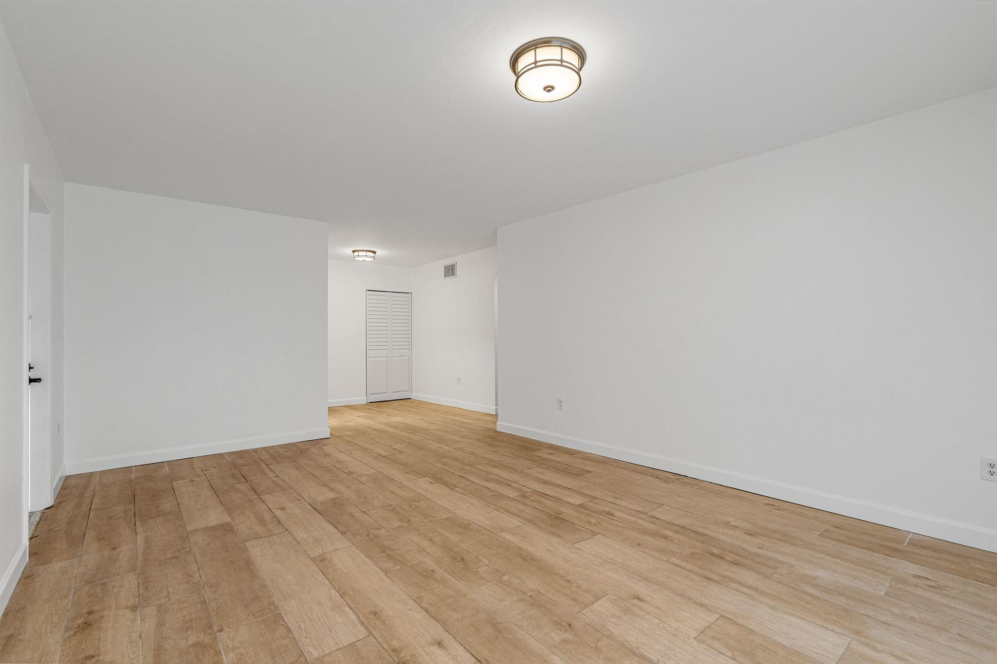 7831 Southwest 56th Street, Unit 112B Miami, FL 33155 - Photo 6 of 28 Photo 6