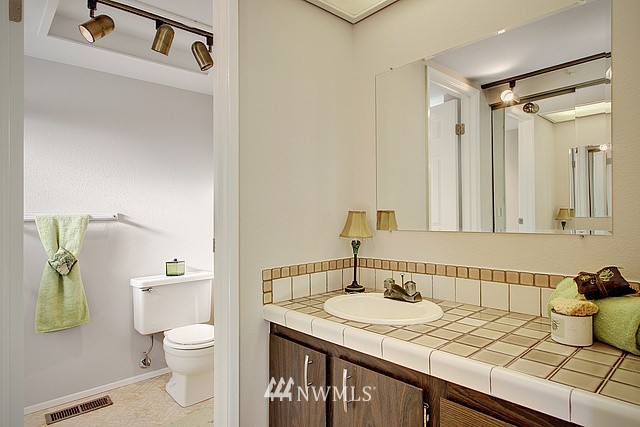 17027 158th Place Southeast Renton, WA 98058 - Photo 11 of 17 Gallery Image 11