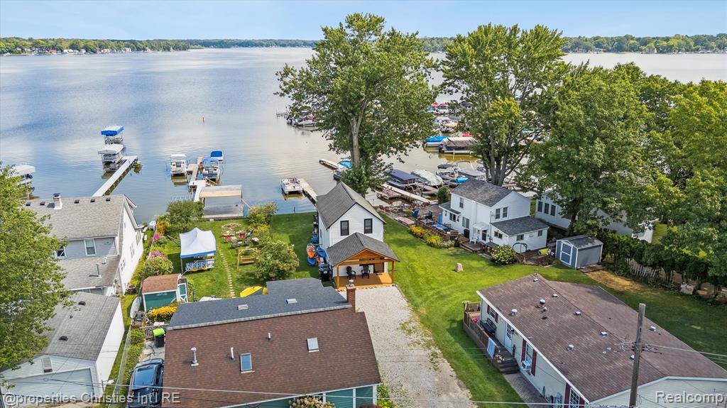 8980 Dexter-Pinckney Road Pinckney, MI 48169 - Photo 39 of 48