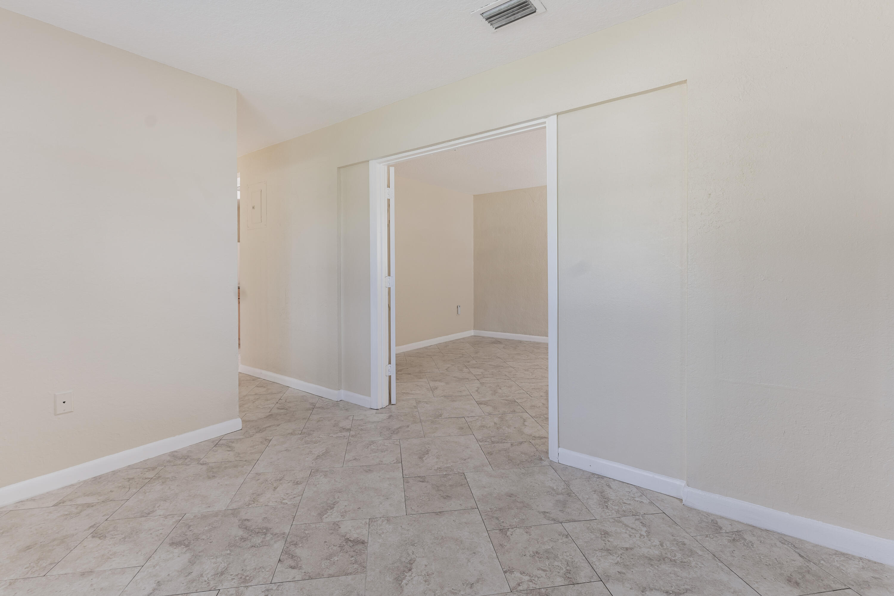 775 Chase Road West Palm Beach, FL 33415 - Photo 26 of 86 25