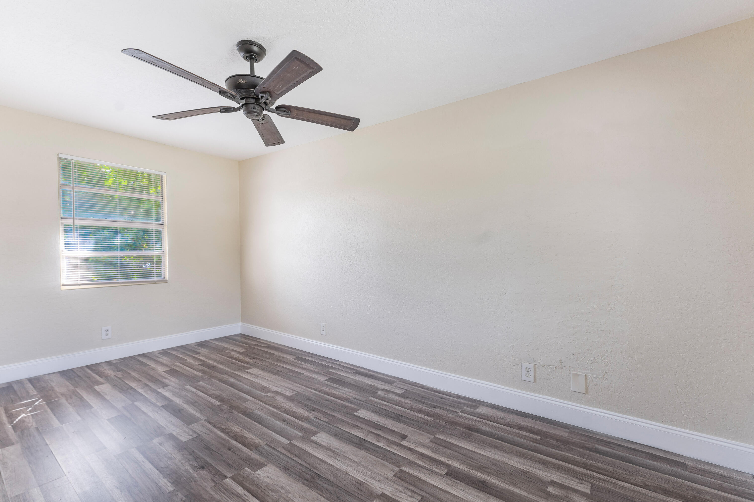775 Chase Road West Palm Beach, FL 33415 - Photo 33 of 86 32