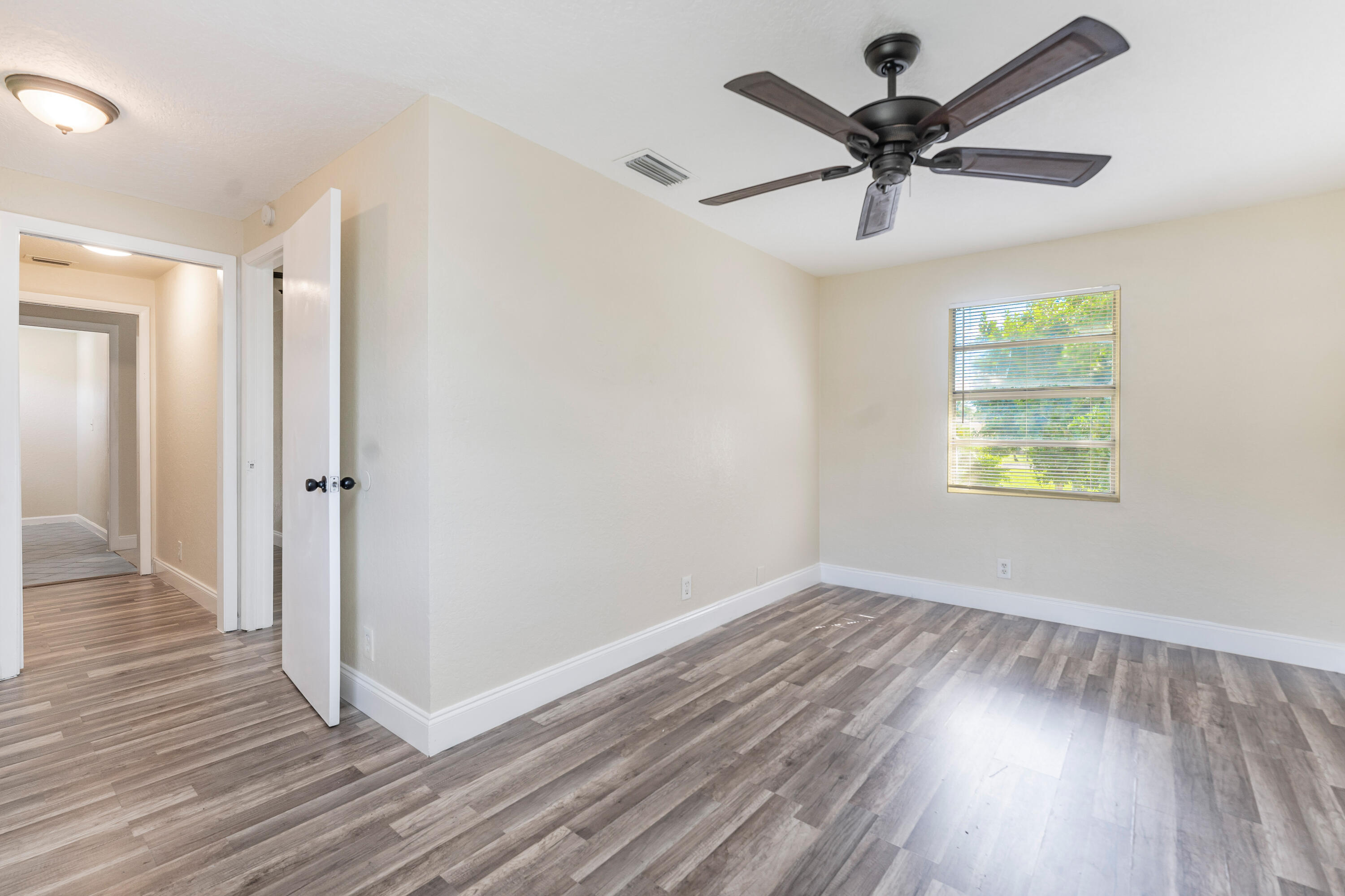 775 Chase Road West Palm Beach, FL 33415 - Photo 34 of 86 33