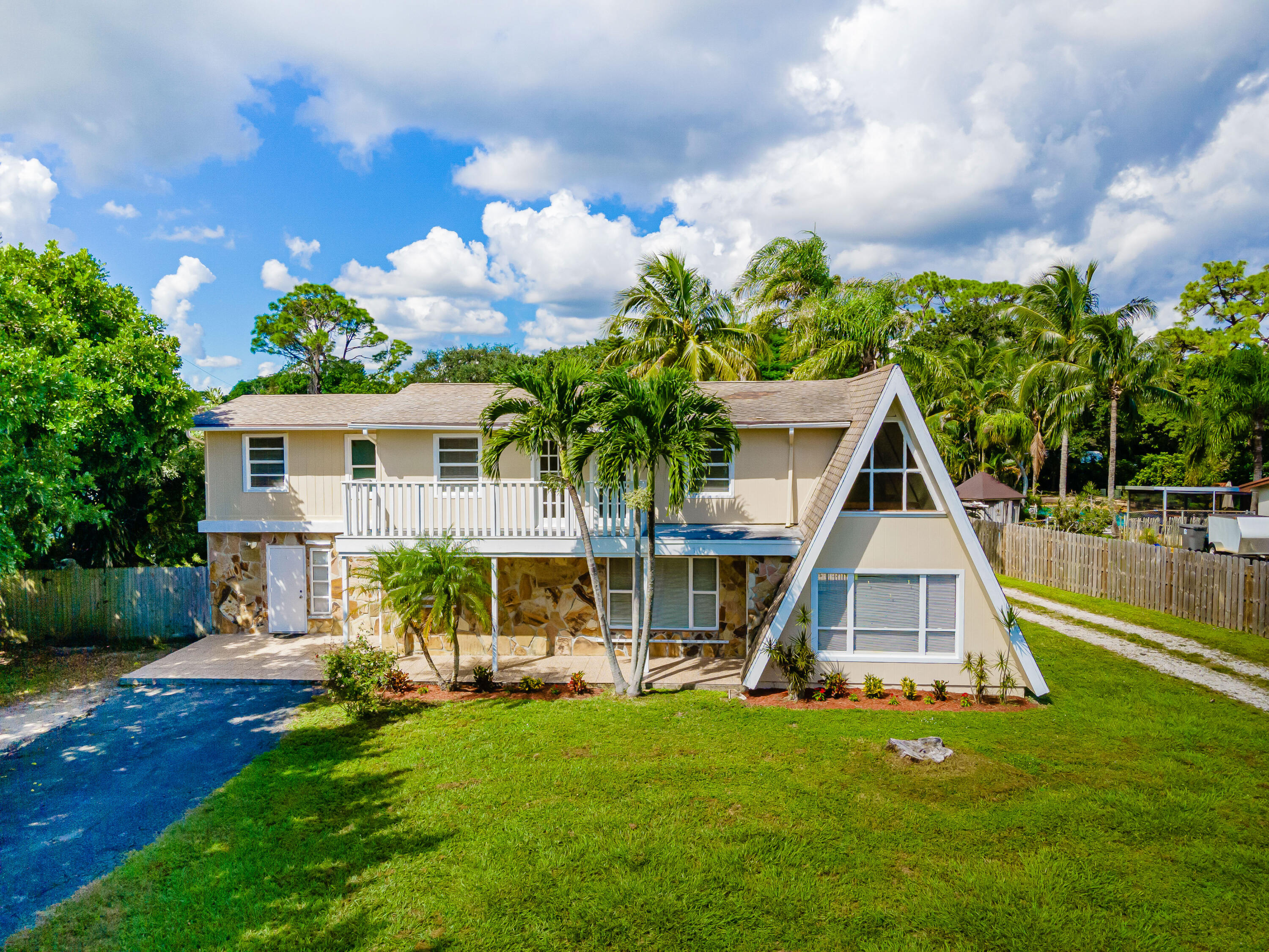 775 Chase Road West Palm Beach, FL 33415 - Photo 6 of 86 02