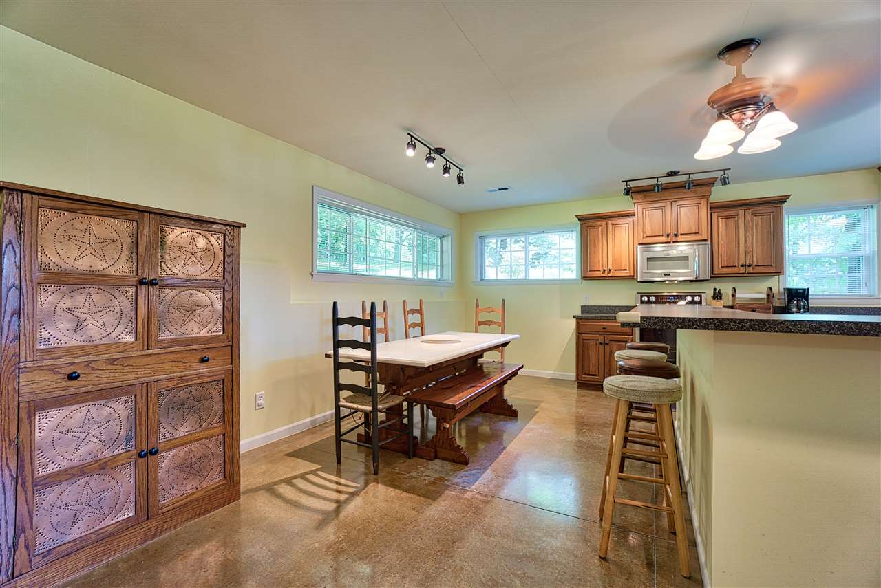 4015 Kleitz Road Evansville, IN 47720 - Photo 13 of 36 Gallery Image 13